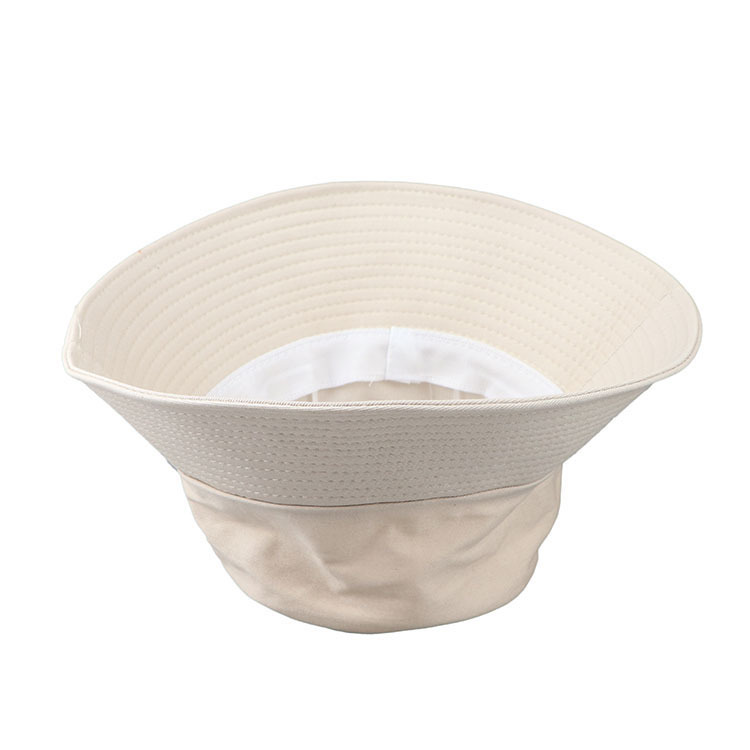 This timeless classic and versatile solid-color fisherman hat is a retro and casual Japanese style with a large brim for men and women in spring, summer and autumn Application Scenario