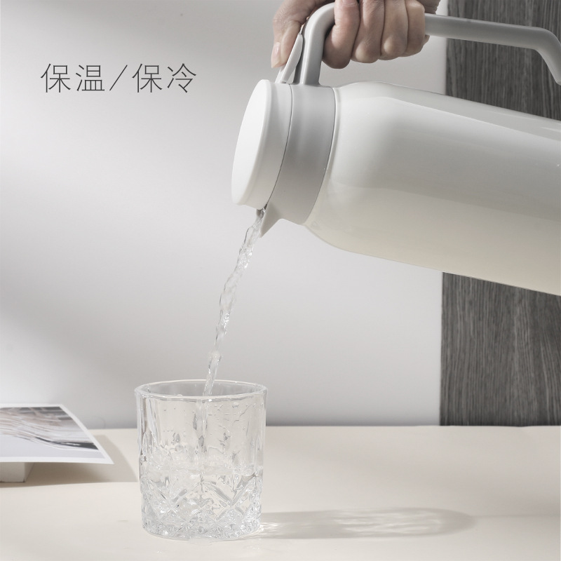 保温杯实物图