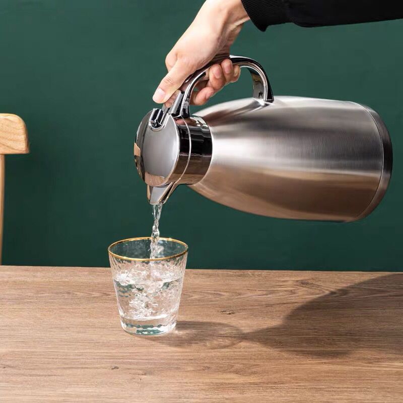 304 stainless steel insulated kettle, teapot, restaurant, tea house, hotel insulated kettle, large-capacity coffee kettle Application Scenario