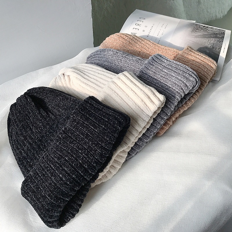 A thick corduroy knitted hat for women in winter, a versatile and casual double-layer thickened warm pullover hat, a Korean-style solid-color woolen hat details Picture