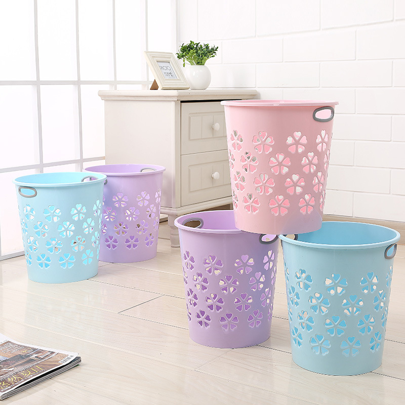 8821 Medium-sized hollowed-out hand-held waste paper tube with four-leaf clover pattern wastebasket Specification drawing