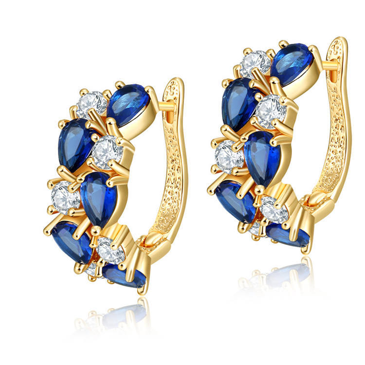 Hot-selling stud earrings in Europe and America, micro-inlaid zircon ear buckles are popular on AliExpress and Amazon. They are niche, versatile and fashionable earrings
