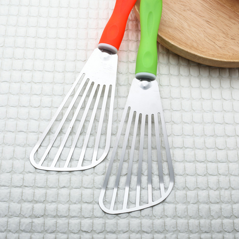 Kitchen gadgets: candy-colored handle, stainless steel cooking, slanted spatula, pancake spatula, pan-frying dumpling and fish spatula Application Scenario
