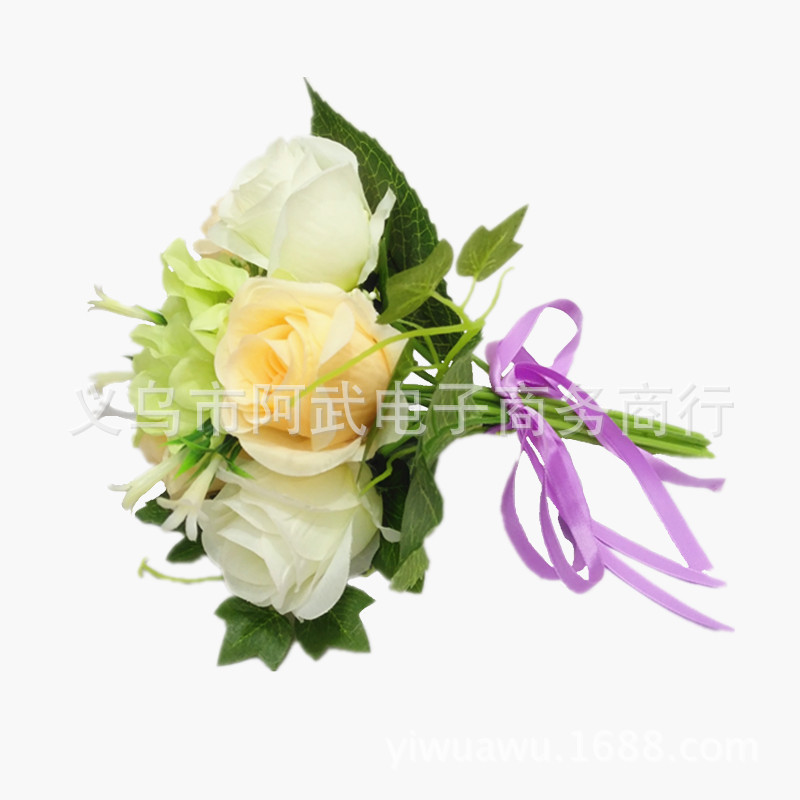 High-end and light luxury bride's hand-held bouquet of simulated roses, hotel, home, wedding decoration, flower arrangement, photography props