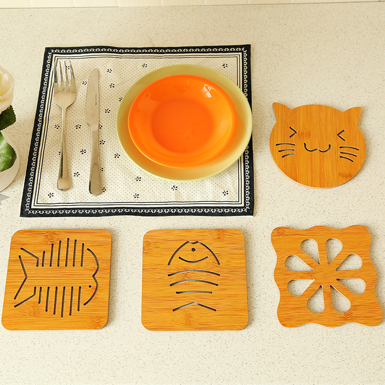Hollow wooden coaster kitchen thickened anti-hot insulation mat placemat non-slip pan mat bowl mat tray mat full figure