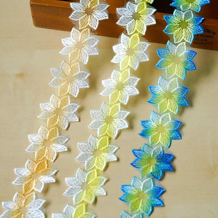 Factory direct sales of multi-color spray-painted lace, European lace with a width of 4.5 cm, wholesale of color-blocked lace