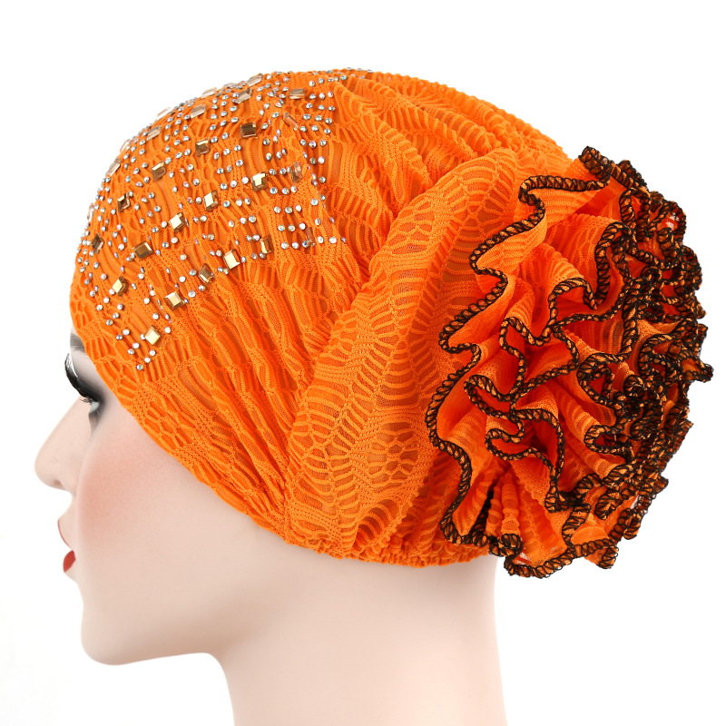 Amazon's new two-color embossed diamond square diamond plate flower hat with a flowered headscarf at the back and a Muslim headscarf details Picture