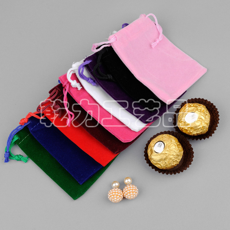 Wholesale of velvet bags in stock, small cloth bags for storing headphones, drawstring accessories, jewelry bags, black velvet drawstring bags Specification image