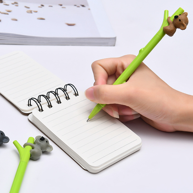 2021 New Product ZF1690 Koala Koala Cartoon Plastic Gel Pen, creative student gel pen Application Scenario