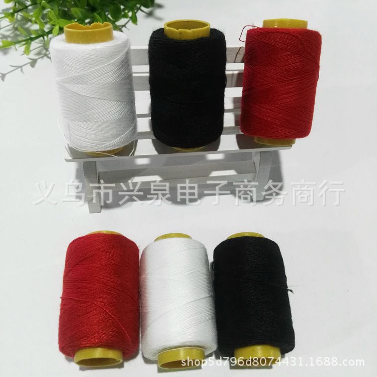 【3-11】 10 pieces of small thread per pack, 1000 pieces per box, one-yuan store street stall supply, small shaft pagoda thread, sewing machine thread, 3-color sewing small thread, polyester thread Application Scenario