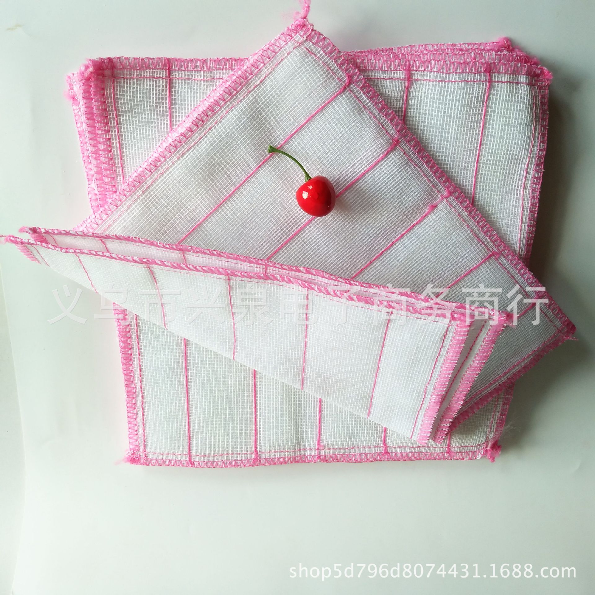 【 Zone 2-12 】30 Scouring pads 100 per pack 2000 per piece 30*30 scouring pads, cotton-padded non-stick dishcloths, dishcloths, good supply at a one-yuan store Specification image