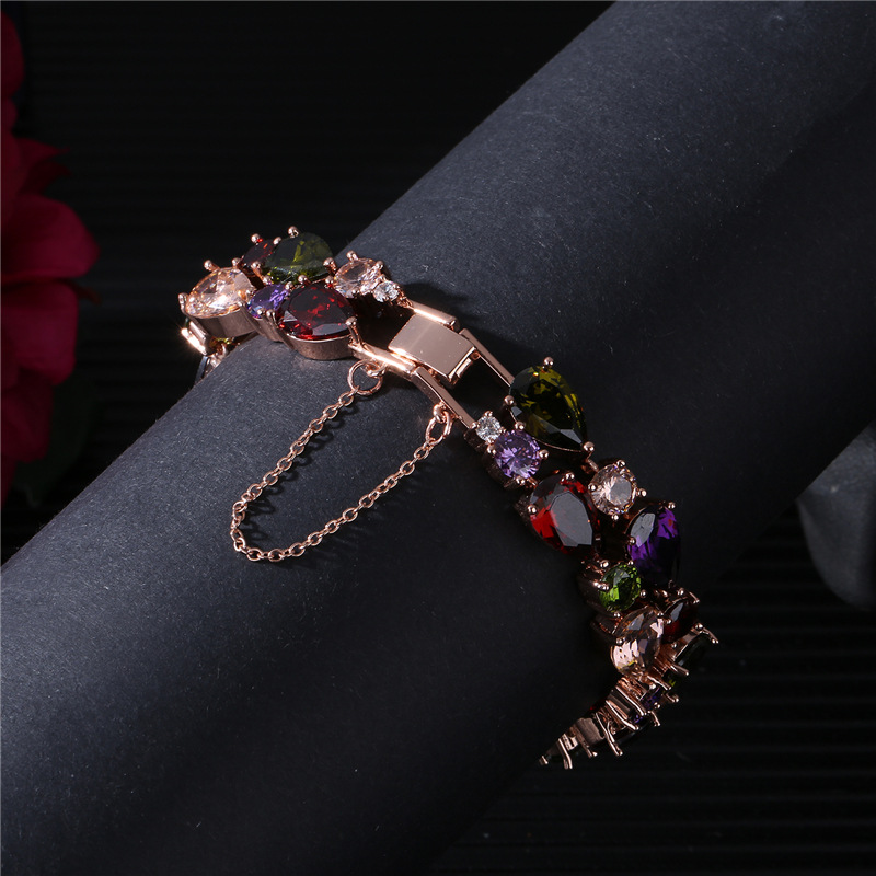 Mona Lisa bracelet, European and American colored zircon, seven-color rose gold bracelet, exaggerated small commodities from Yiwu street stall Application Scenario