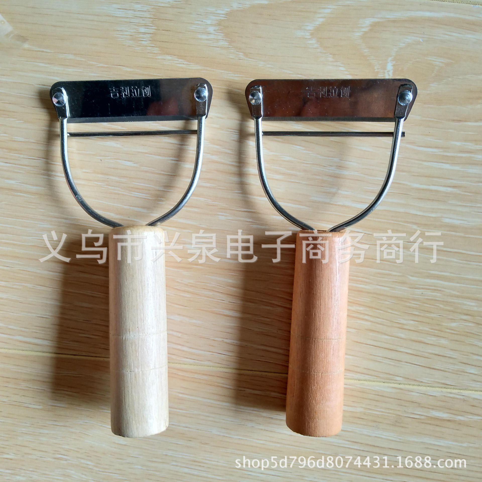 【 Outside 】 Wooden planer 10/ pack 1200/ piece One yuan store peeler, wooden handle peeler, wooden planer peeler, fruit and vegetable peeler wholesale details Picture