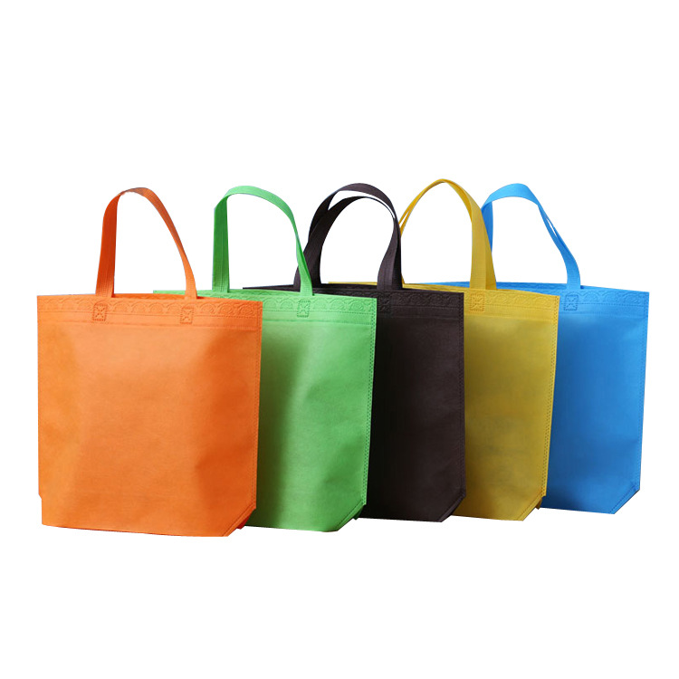 Wholesale of in-stock non-woven bags, eco-friendly bags, thickened educational bags, custom-made shopping handbags, clothing takeout bags with logo printing Item Picture