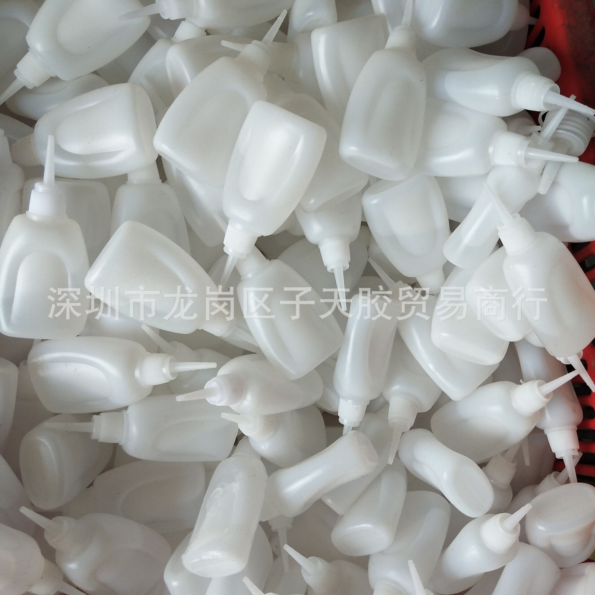 502 Glue Wholesale Instant Quick Drying Wood Furniture Advertising Spray Adhesive Big Bottle Manufacturers details Picture