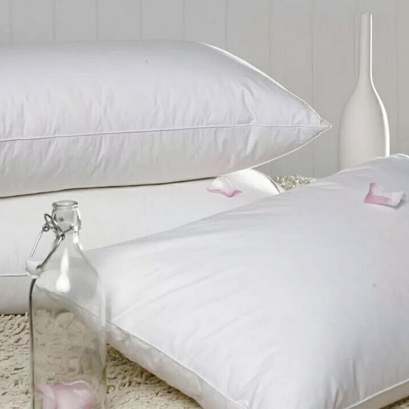 Pillow core, hotel and homestay bedding manufacturer wholesale hotel 1200-gram all-cotton feather velvet pillow core Application Scenario
