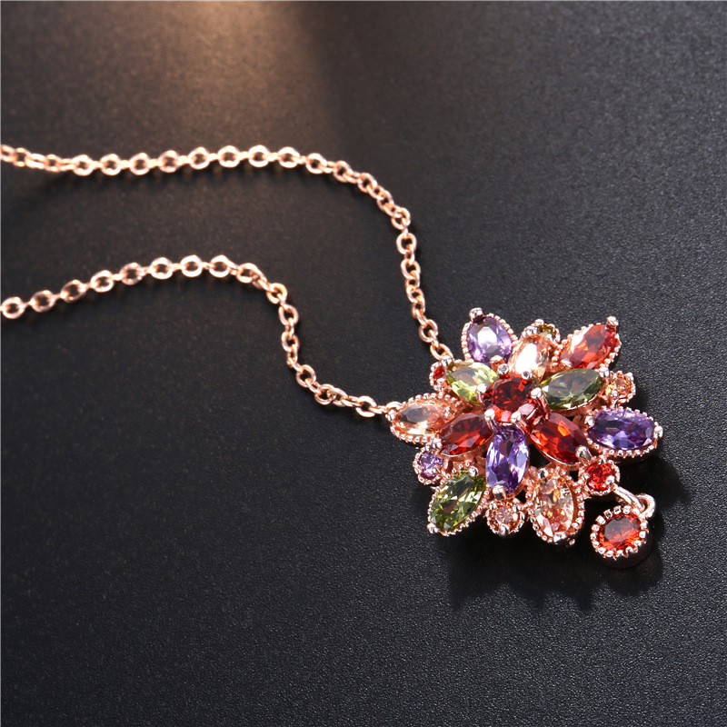 The hot-selling Korean version of the colored zircon rose gold necklace and the Dragon Maiden flower pendant for women are being live-streamed by the manufacturer Specification image