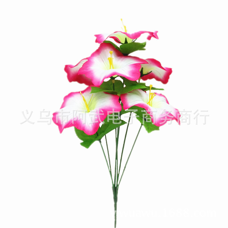During the Qingming Festival, people visit graves to pay respects and offer funeral supplies such as preserved flowers, which are cheap and good-looking artificial flowers, and the arrangement of flowers for tomb-sweeping in cemeteries Item Picture