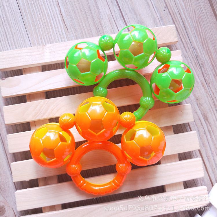 【 Zone 3-1 】 Football 3-flower rattle 720 per box, rattle ringing 3-flower rattle football rattle children's toys wholesale one or two yuan supply Specification image