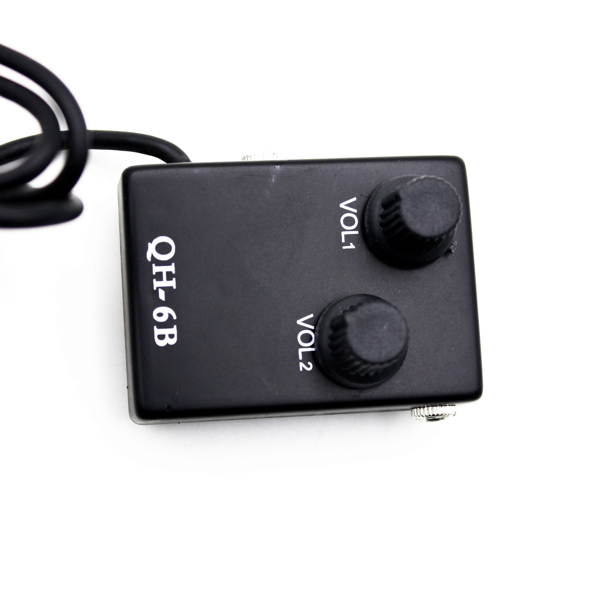Wholesale QH-6B folk acoustic guitar pickups, portable no-hole pickups with microphones, microphone pickups Application Scenario