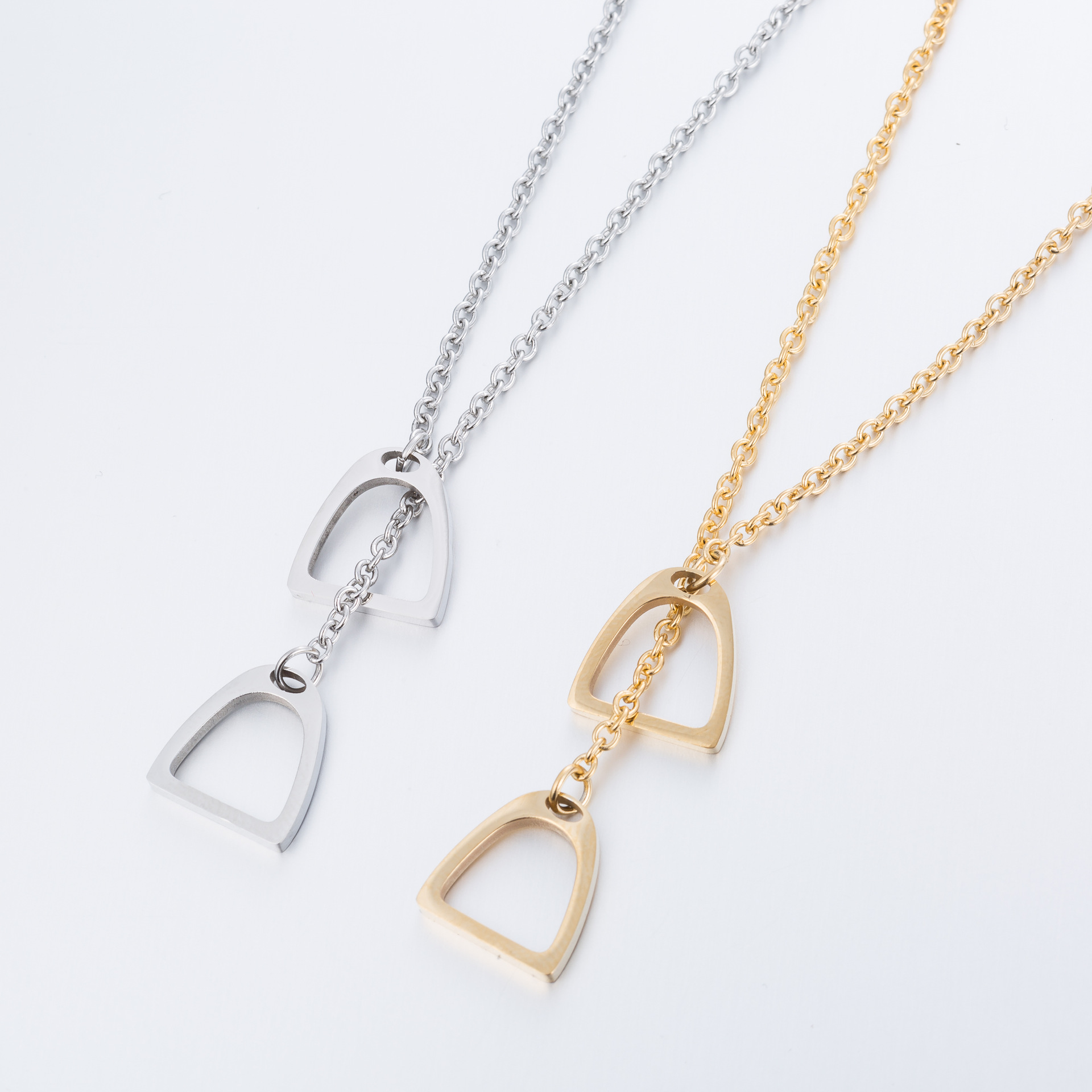 New Korean Version Of Korean Fashion Necklace Personality Animal Necklace Ladies Stainless Steel Horseshoe Necklace Manufacturers Spot Wholesale details Picture