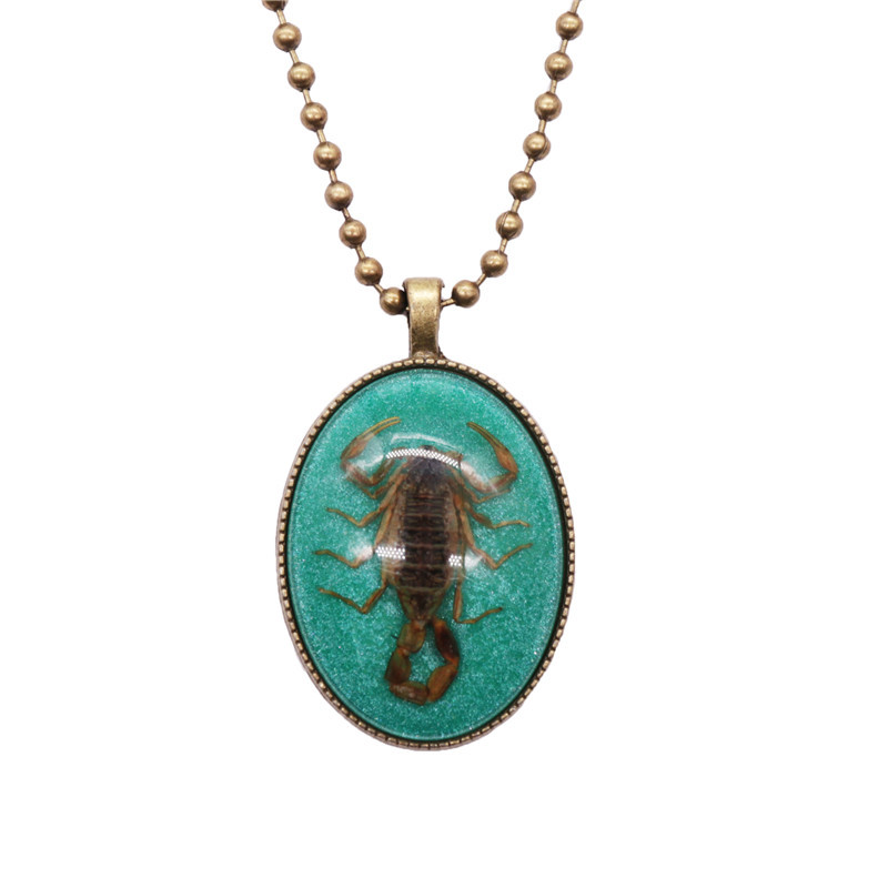 Yiwu Manufacturers Amber Jewelry Creative New Luminous Stone Resin Insect Necklace Retro Scorpion Pendant Wholesale full figure