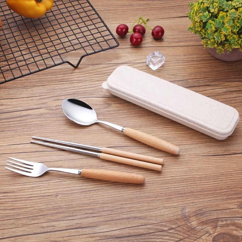 Wooden Handle Stainless Steel Tableware Three-Piece Set Solid Wood Chopsticks Fork Spoon Students Outdoor Travel Gift Tableware Set Application Scenario