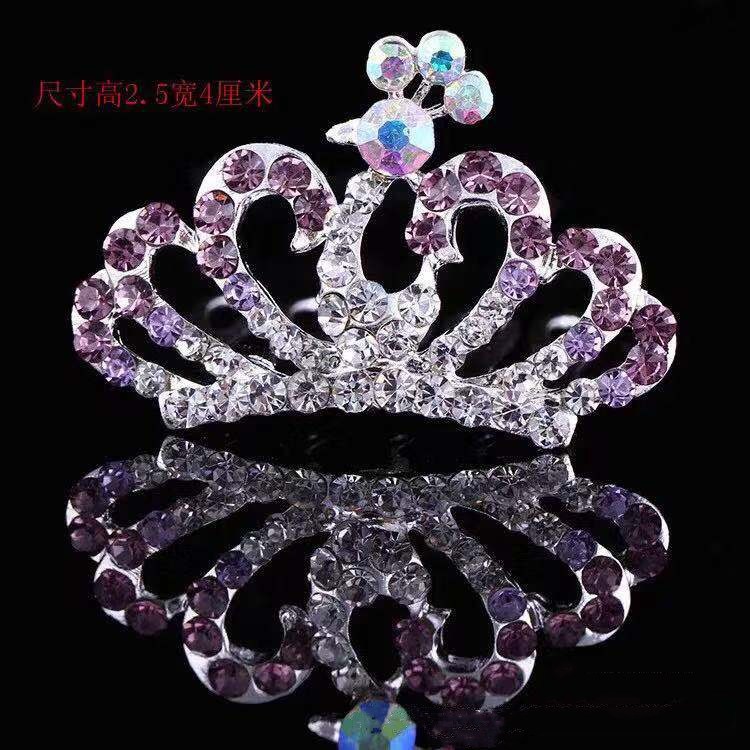 Wholesale of Korean children's crown hair accessories, girls' water diamond hair combs, girls' lotus flower-style performance headwear and performance accessories Application Scenario