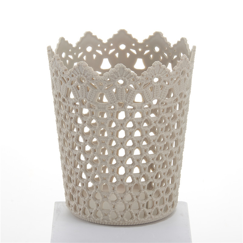 P Creative Mini Desktop Trash Can Small Hollow Garbage Can Household Living Room Plastic Paper Basket Rattan Storage Basket Item Picture