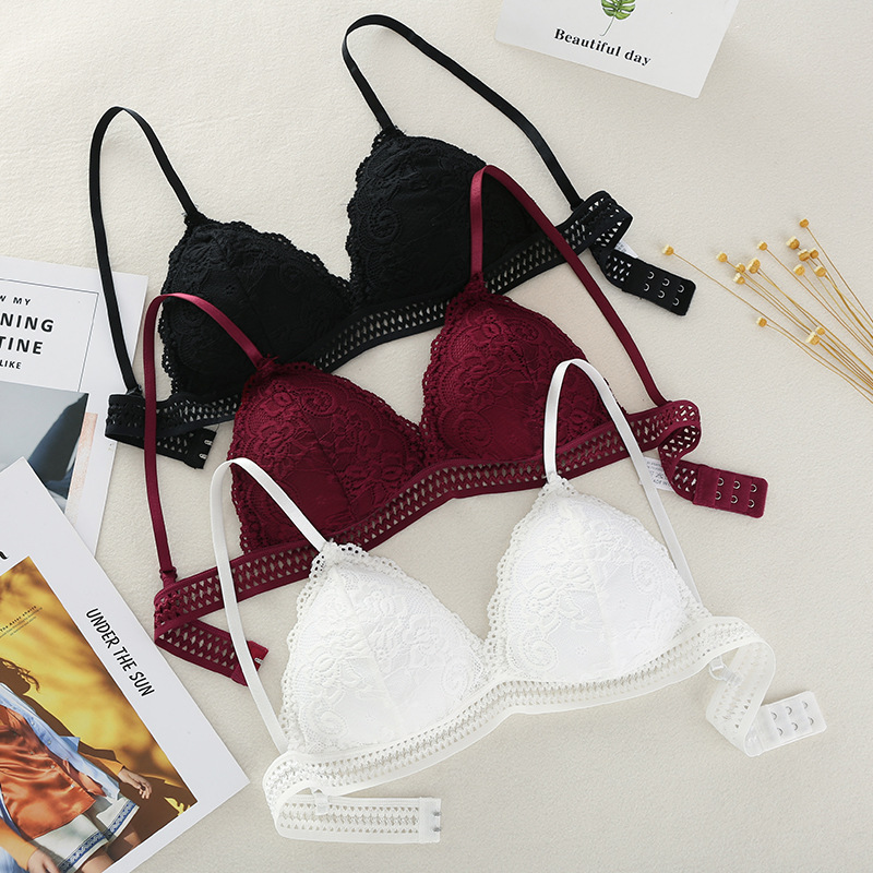 Women's underwear, thin summer French lace bra, adjustable bra, sexy deep v triangular cup bra details Picture