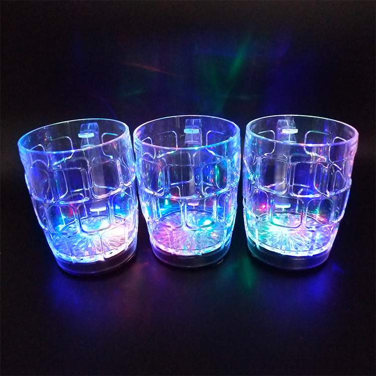 500ML beer glass with handle multicoloured flash beer glass buttons LED light beer glass Large light glass beer glass