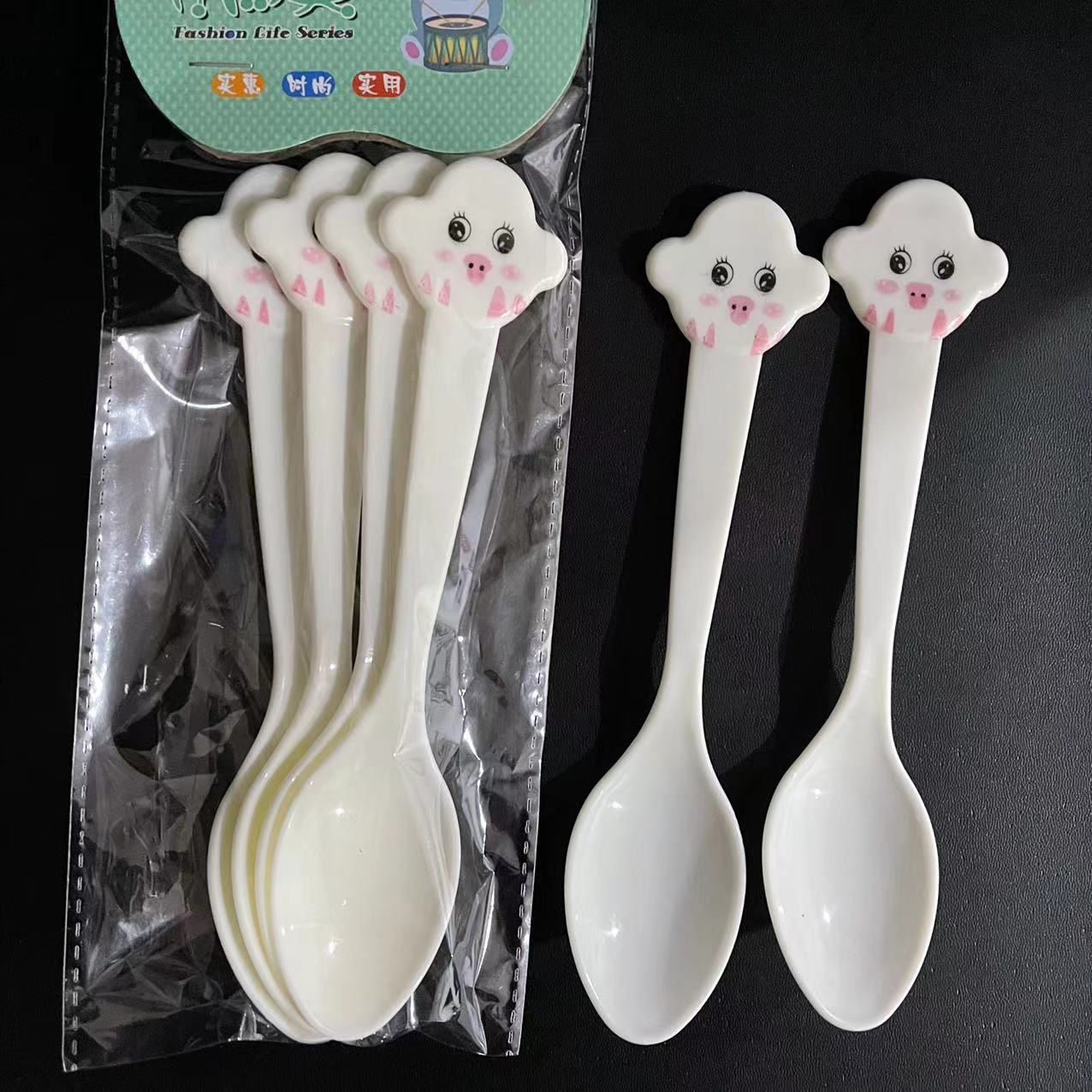 【 Zone 3-9 】0619 Cartoon Spoon 4/ Pack 288/ Box 1152/ case 0619 Cartoon Spoon Smiling Face Children's Spoon Household Seasoning Spoon Kindergarten Student Complementary Food Spoon 1 yuan wholesale details Picture