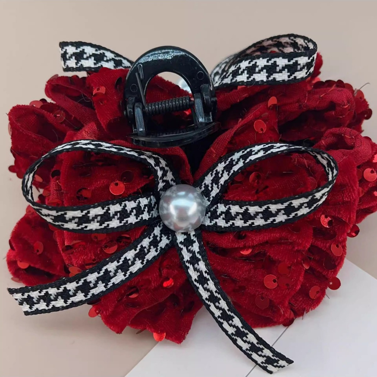 French High Quality Bow Grip French Vintage Plaid Hair Grip Black Velvet Tray Hairpin 2024 New details Picture