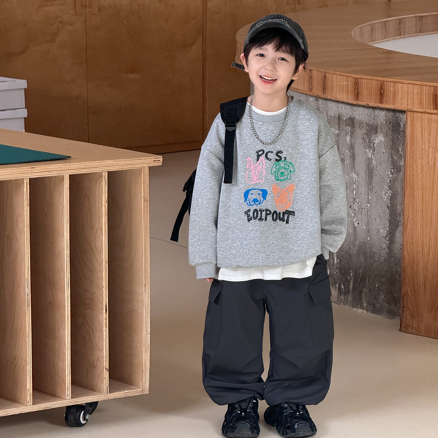 Tongku 2025 Spring New Style Huzhou Zhili Children's Clothing Korean-style cartoon puppy printed round-neck children's hoodie Specification image