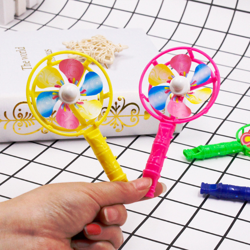 Creative mouth blowing big windmill whistles, nostalgic cheering small toy whistles, windmill street stall toys and small gifts wholesale