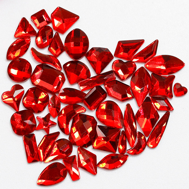 shanilak's popular New Year's glass irregular-shaped red nail art accessory is super dazzling and luxurious. DIY irregular-shaped flat-bottomed diamond nail drill is dazzling Item Picture