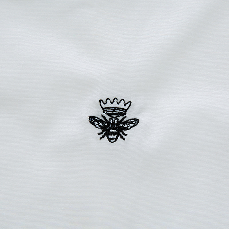 High-end European Station men's fitted Tencel cotton no-iron business shirt, Crown bee embroidery long-sleeved shirt Application Scenario