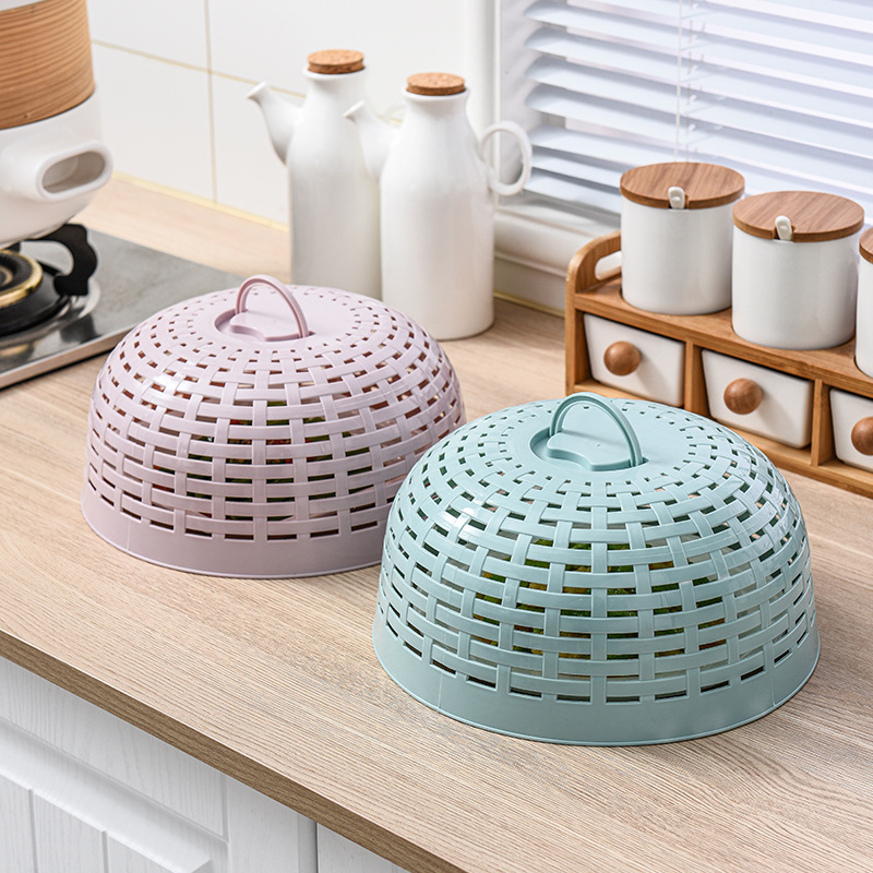 Household plastic vegetable covers, kitchen tools, food and meal covers, mosquito and insect repellent, hollowed-out round table LIDS Application Scenario