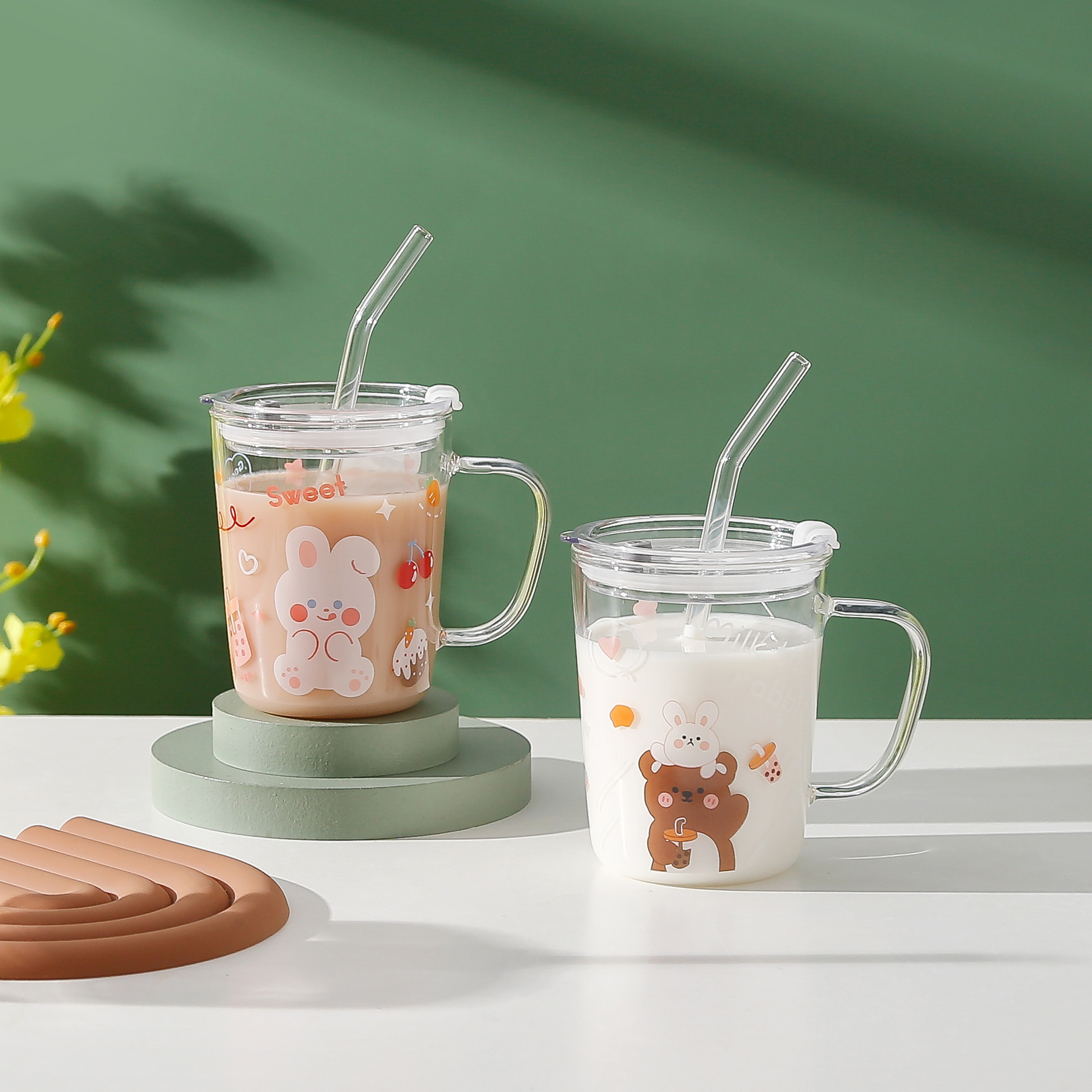 Cartoon bear water cup, high-temperature resistant cup, high appearance level, internet-famous glass cup, ins style, water cup with lid and straw Specification image