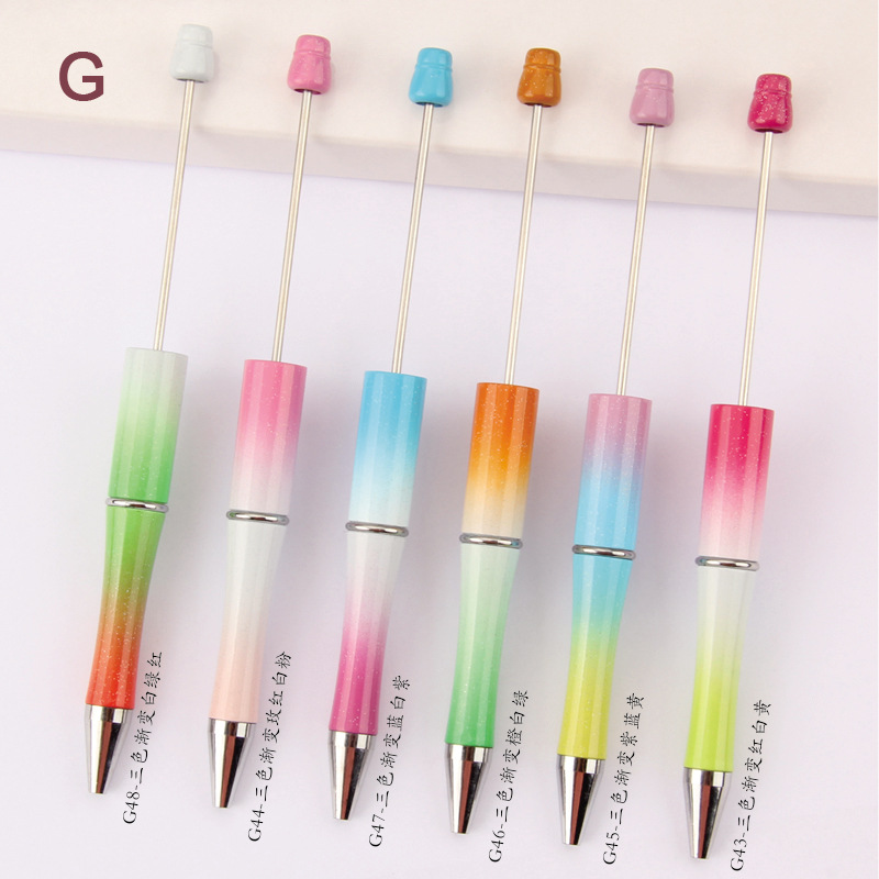 Wholesale of bead pens in stock, diy creative plastic bead ballpoint pens, UV electroplated bead pens, three-color gradient bead pens details Picture