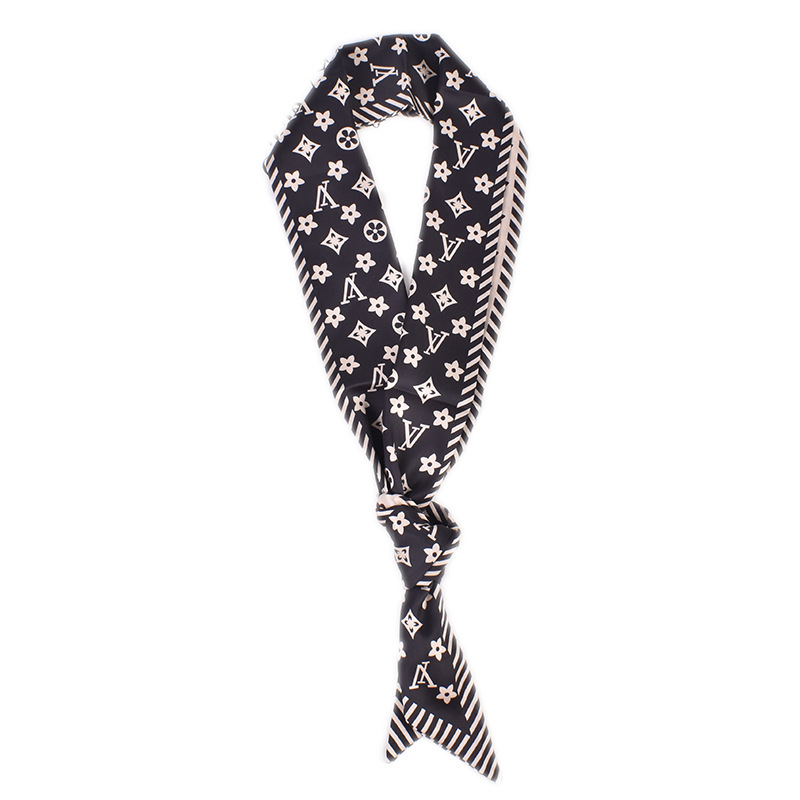 Summer New European And American Style Striped Pattern Printed Long Diagonal Ribbon Scarf Tied Hair Silk Scarf Bag Decoration Application Scenario
