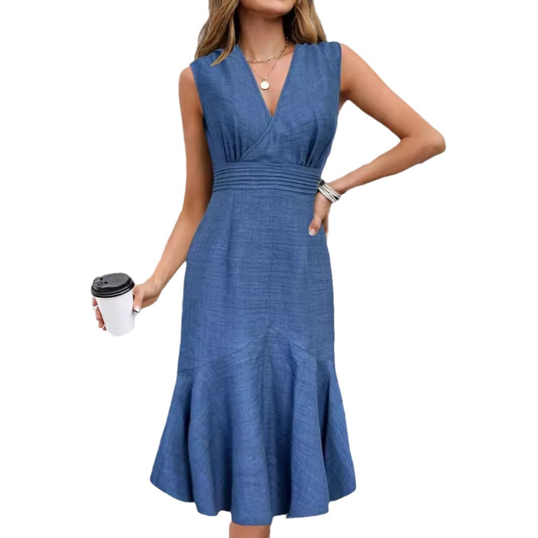 The 2024 European and American fashion new Amazon WISH bestseller blue V-neck sleeveless slim fishtail vacation dress Item Picture
