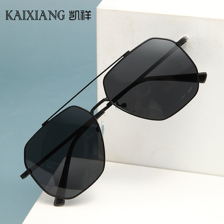 Classic retro metal polarized sunglasses of the same style as those for Xiaohongshu and Douyin live streaming, driving, fishing and UV protection sunglasses details Picture