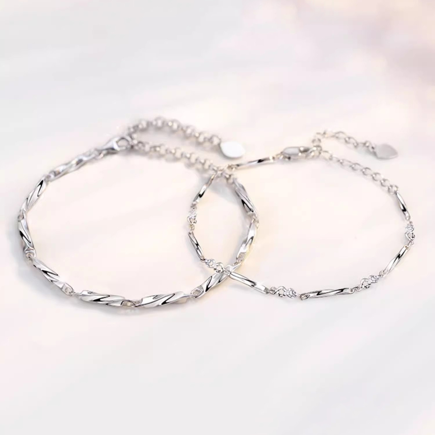 手链/水晶手串/水晶手链/木头十字架手链/饰品产品图