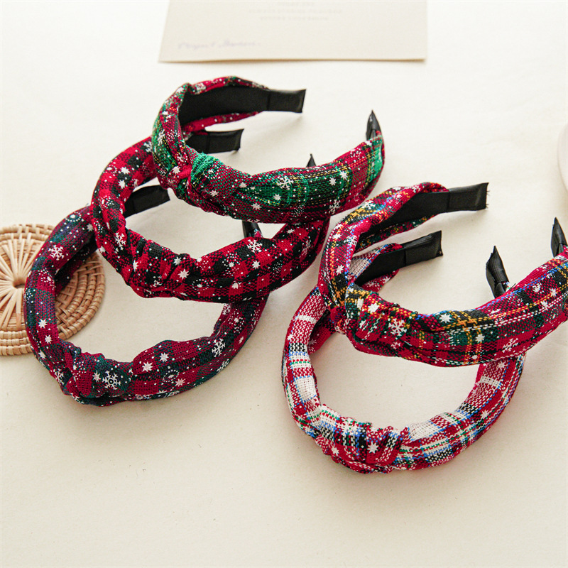 Cross-border Christmas-themed hair accessories series, fabric knotted hair bands, women's wide face washing and hair pressing headbands, wholesale in stock from Europe and America