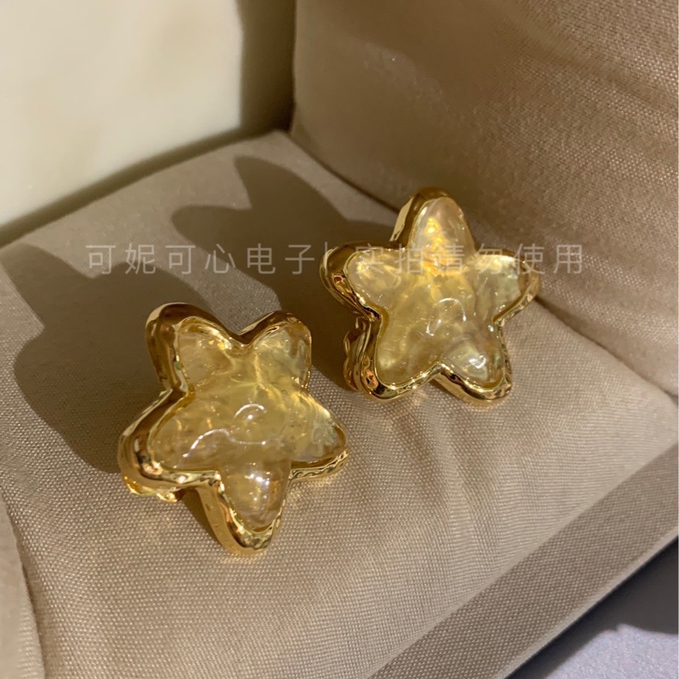 181 A tearful ear-clip starfish earring with a creamy and cute vintage texture. After adjustment, it looks even more fashionable F1/9 Specification image