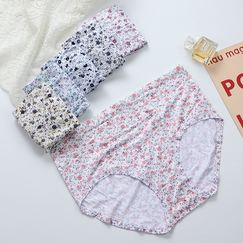 Russian high-waisted women's triangle underpants for middle-aged and elderly people, oversized and plump, loose and comfortable underpants from Eastern Europe Specification image