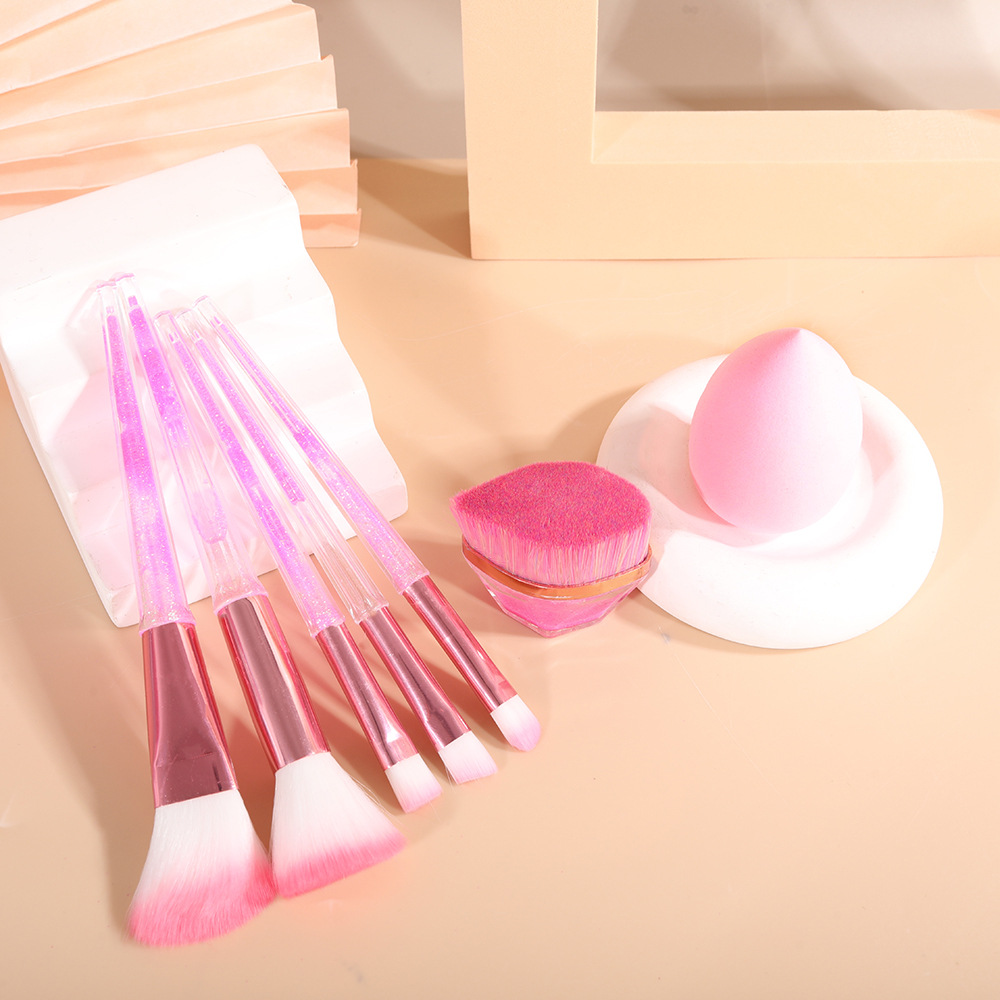 Cross-border 5-piece gift box, super soft flowing sand makeup, makeup tools, loose powder, foundation, eyeshadow, makeup set, brush, wholesale in stock Application Scenario