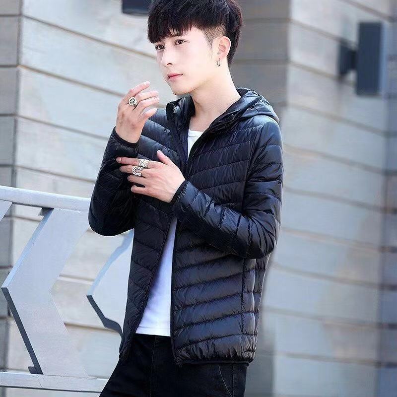 Wholesale of 2022 fashionable new men's light rainproof cotton-padded jackets with hats, short and casual winter cotton-padded clothes for young people in foreign trade details Picture