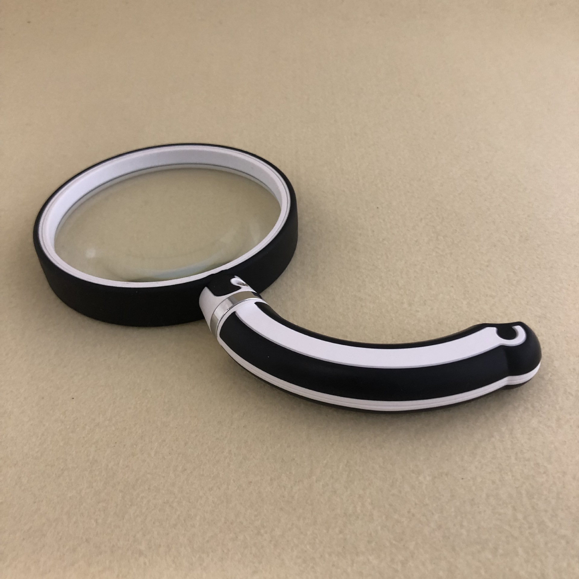 New rubber folding and rotating handheld senior reading student gift repair high-definition glass lens magnifying glass Specification image